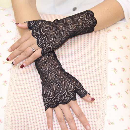 Gants demi-doigts en dentelle