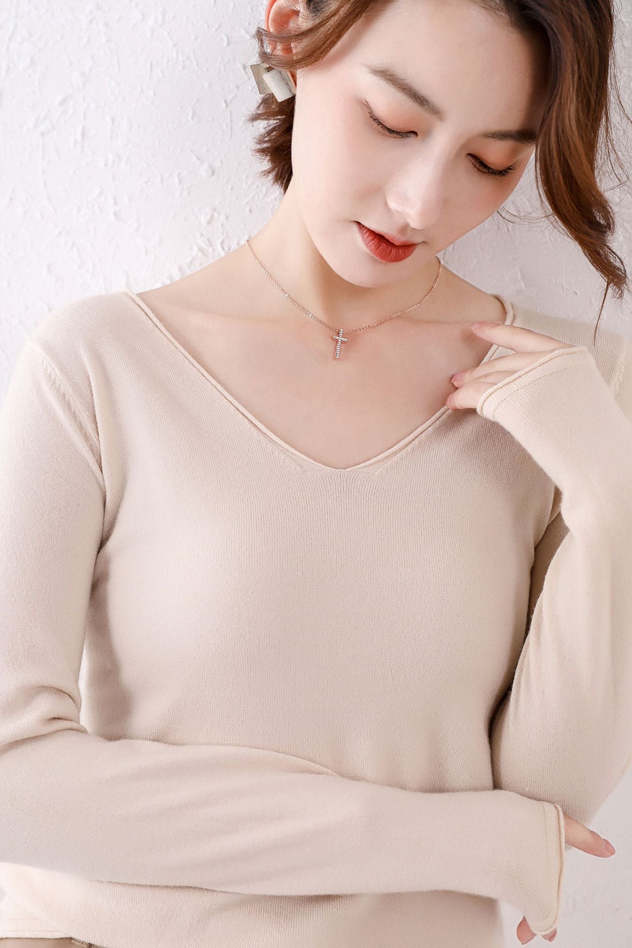 V-Neck Loose Sweater Women Long Sleeve Solid Color