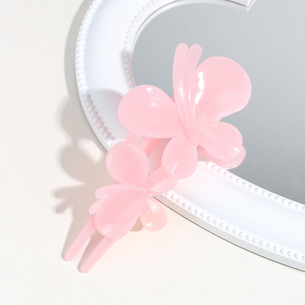 Feel Butterfly Clip Matte Texture After Barrettes